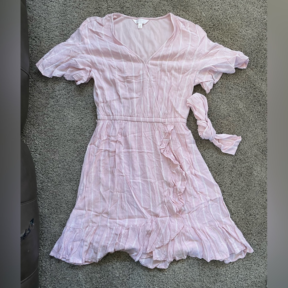 Light pink dress